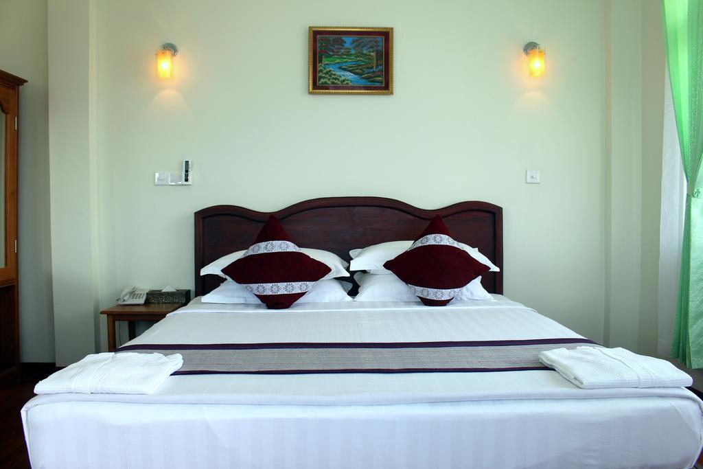 Golden Dream Hotel Nyaung Shwe Room photo