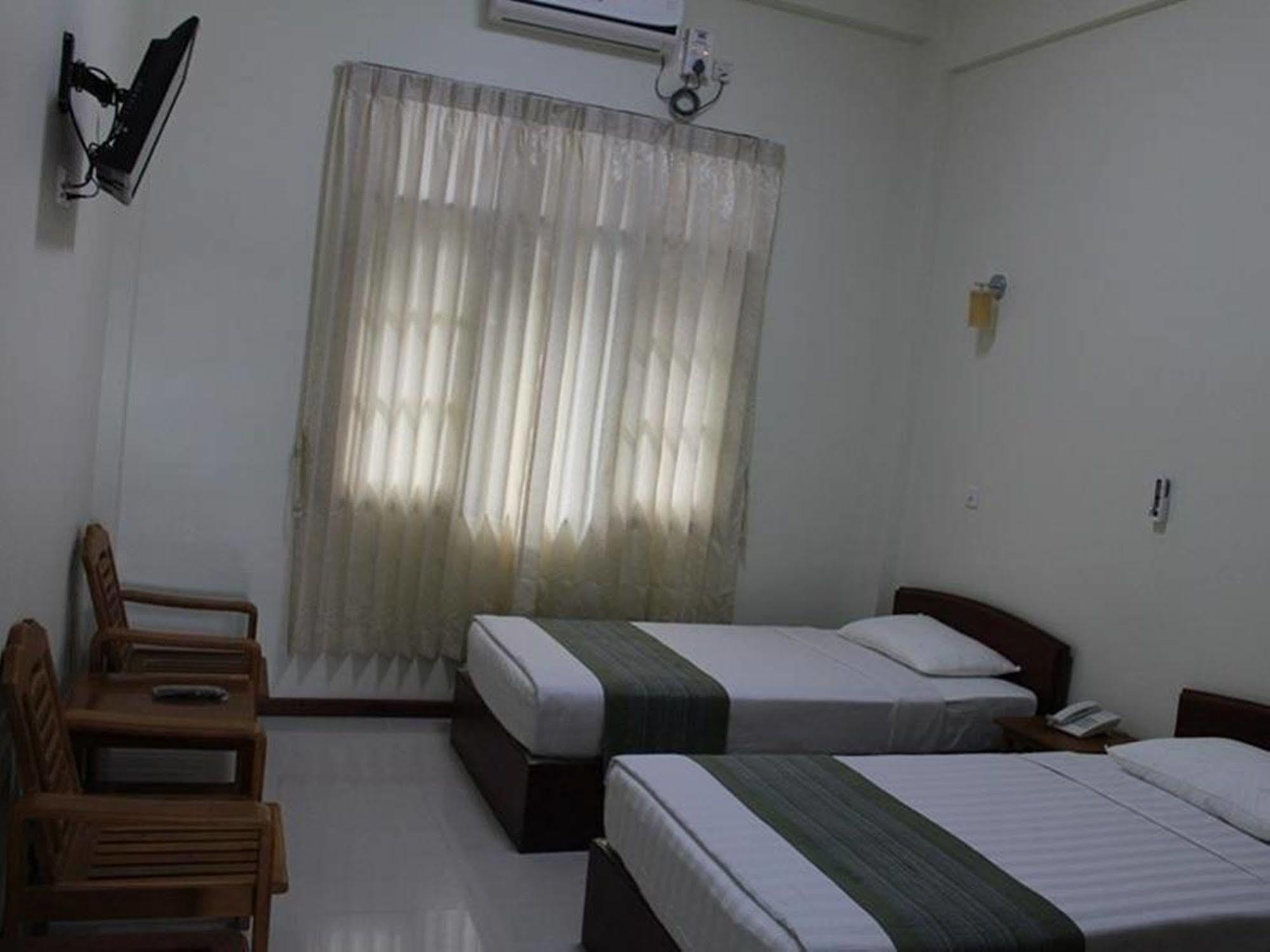 Golden Dream Hotel Nyaung Shwe Exterior photo