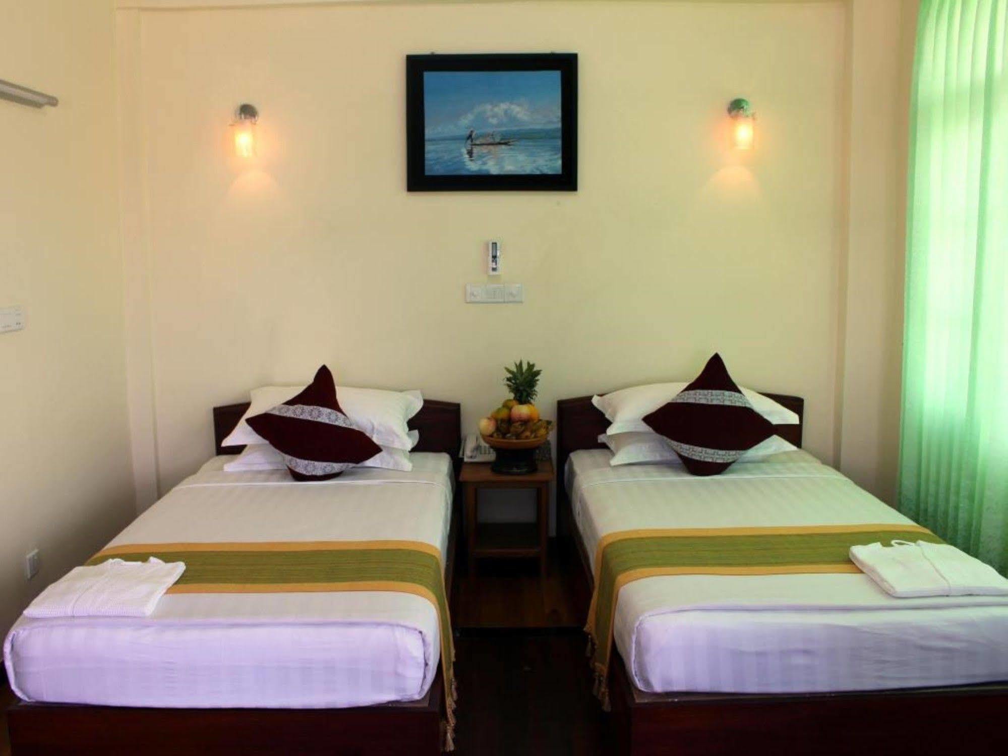 Golden Dream Hotel Nyaung Shwe Exterior photo