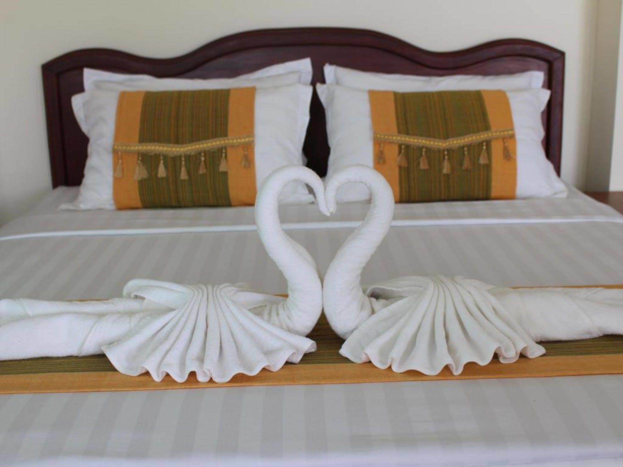 Golden Dream Hotel Nyaung Shwe Exterior photo