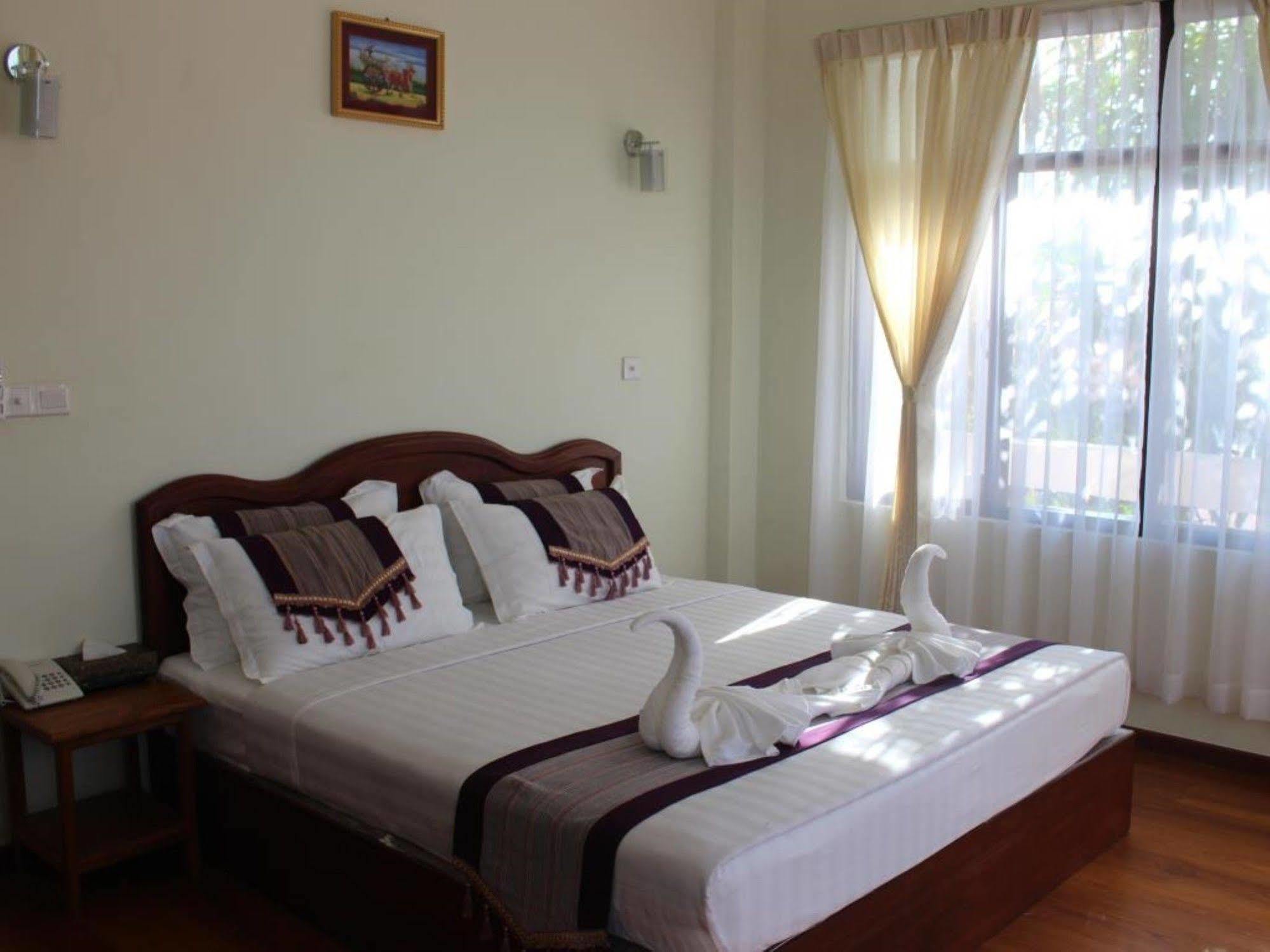 Golden Dream Hotel Nyaung Shwe Exterior photo