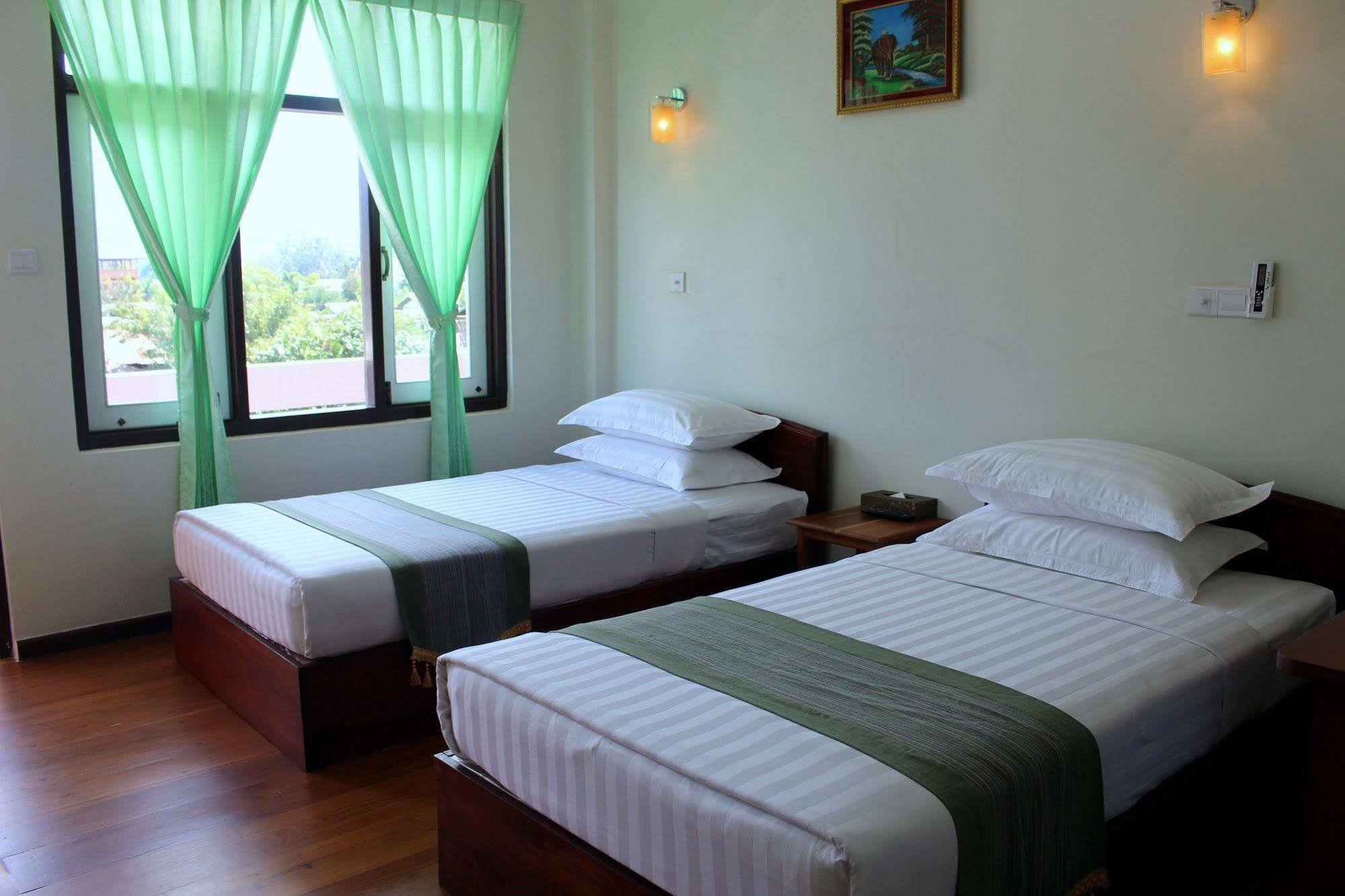 Golden Dream Hotel Nyaung Shwe Exterior photo