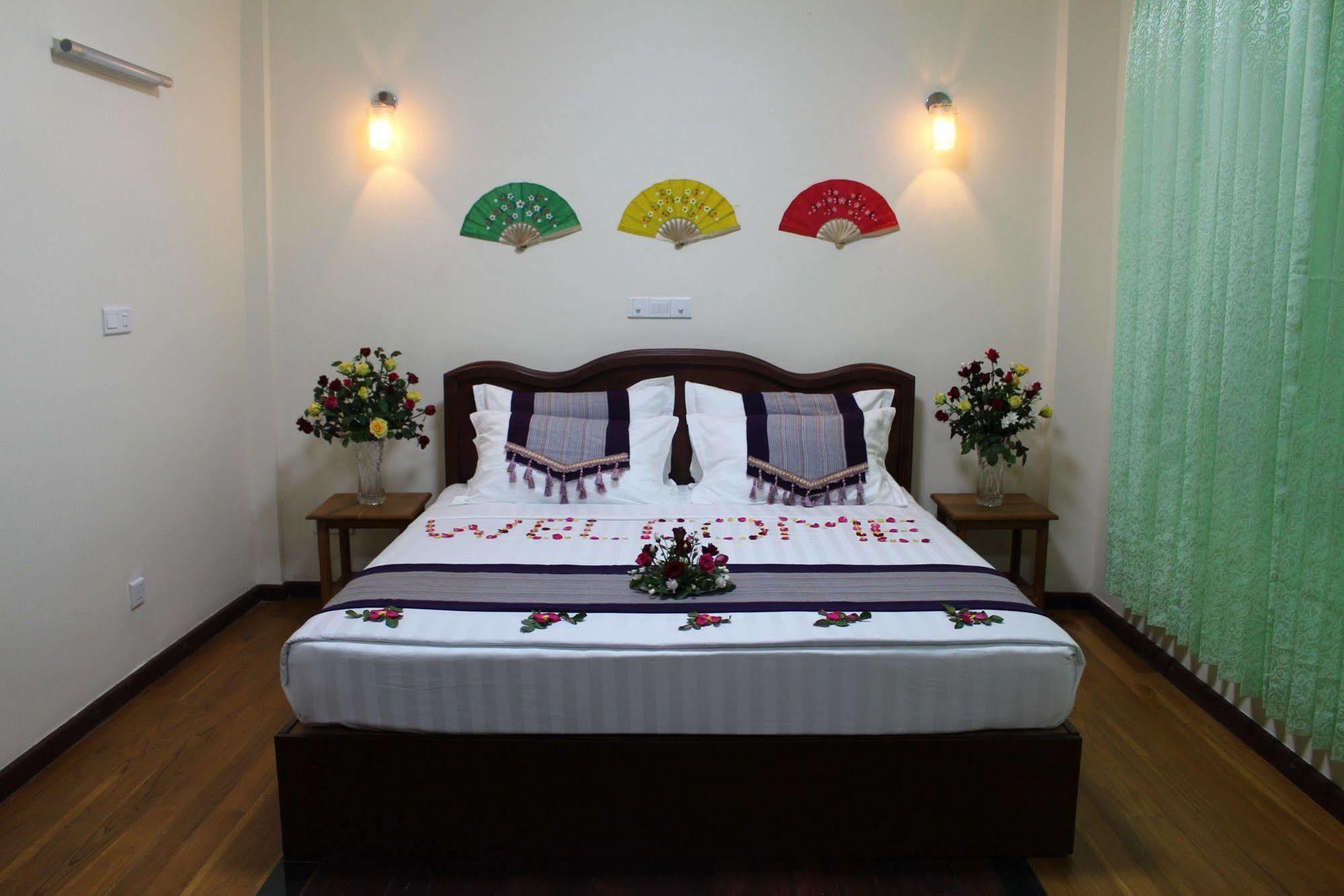 Golden Dream Hotel Nyaung Shwe Exterior photo